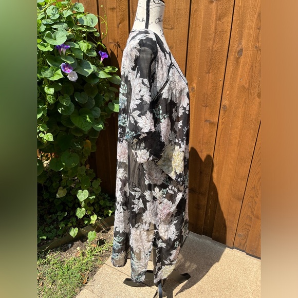 Band of Gypsies Sheer Black Floral Kimono Jacket Boho Topper Size XS/S EUC - Picture 3 of 8